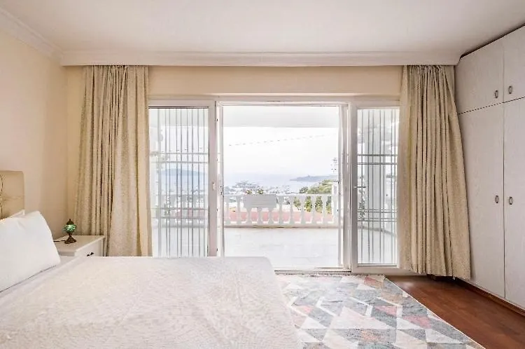 Bodrum Burcu Villa , Magnificent Sea View, Cozy, Free Otopark, Free Wifi