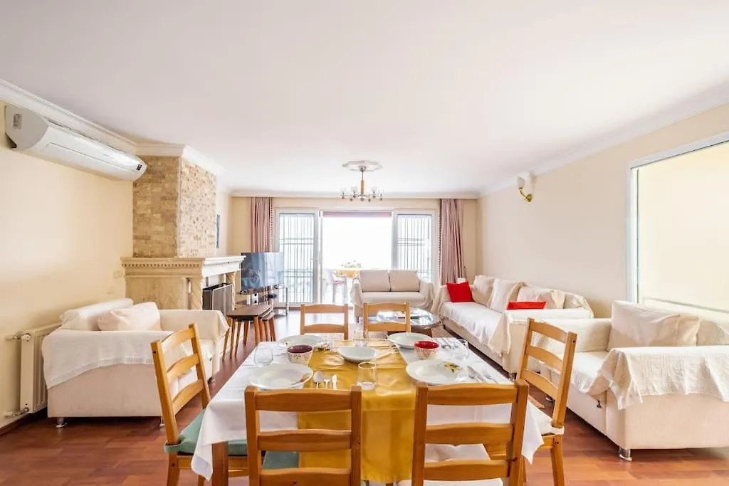 Bodrum Burcu Villa , Magnificent Sea View, Cozy, Free Otopark, Free Wifi